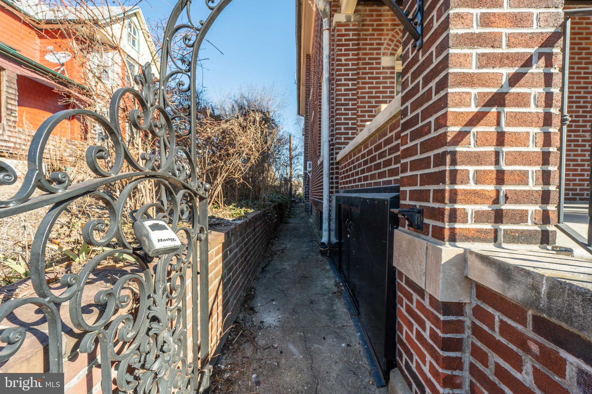 MAYFIELD - Residential