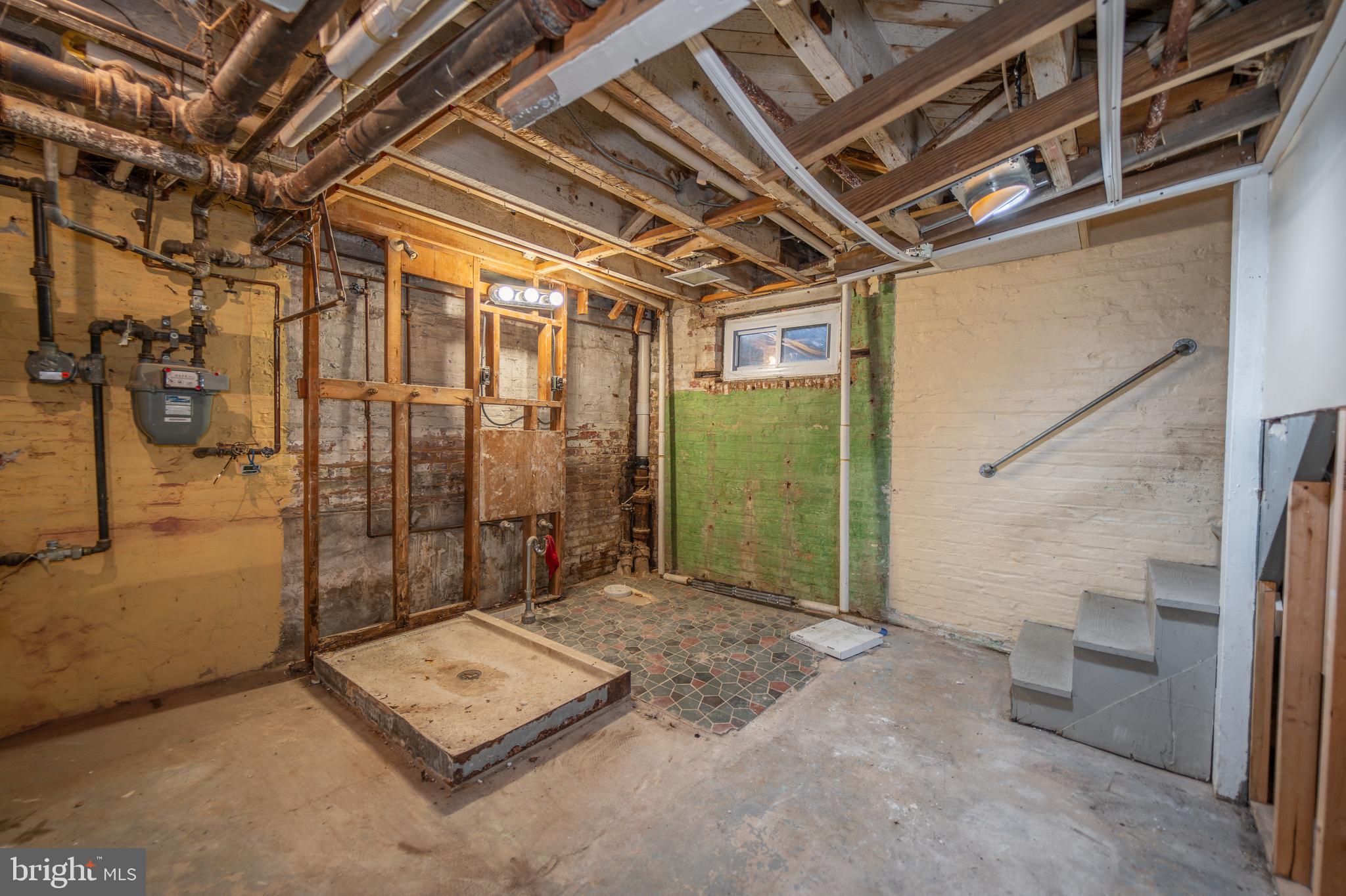 MAYFIELD - Residential