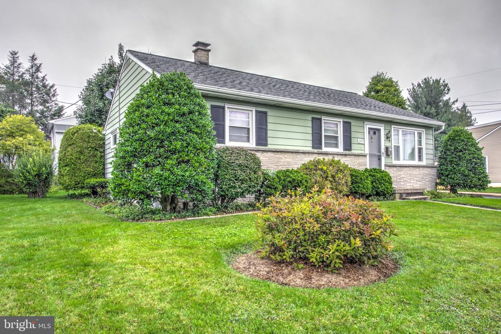 Photo of 197 WECAF RD, NEW HOLLAND, PA 17557 (MLS # PALA2041682)