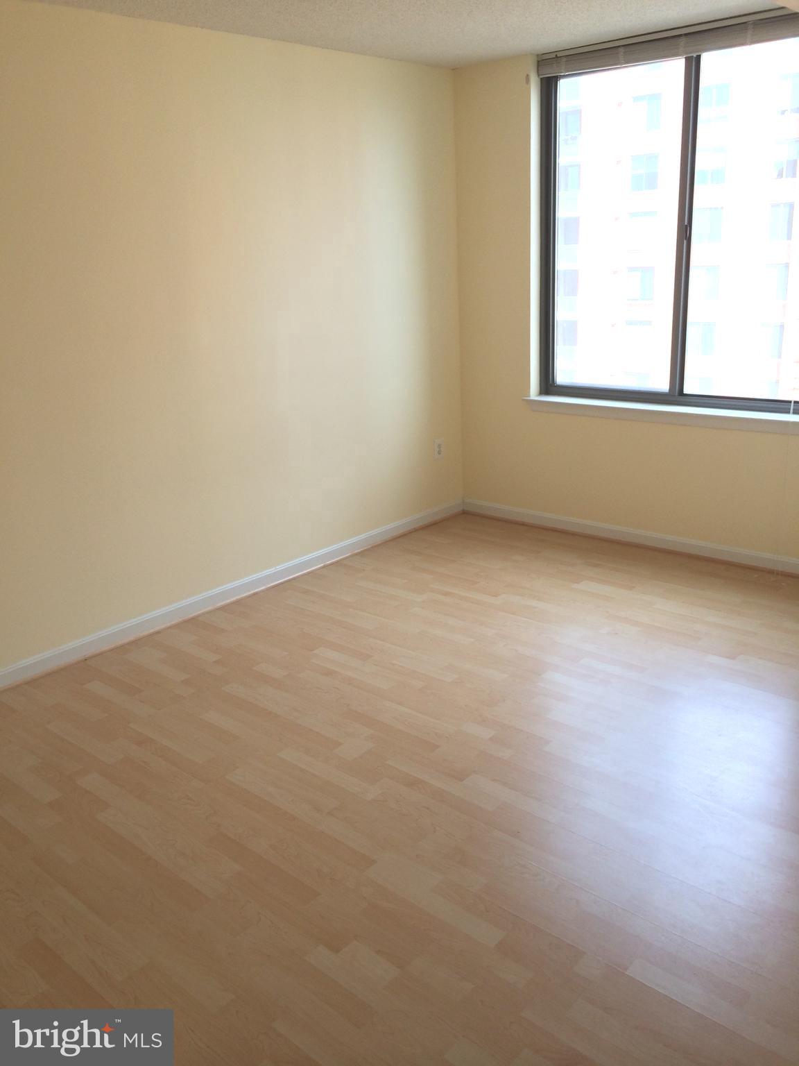 GALLERY AT WHITE FLINT - Residential Lease