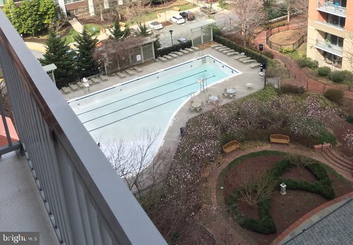 GALLERY AT WHITE FLINT - Residential Lease