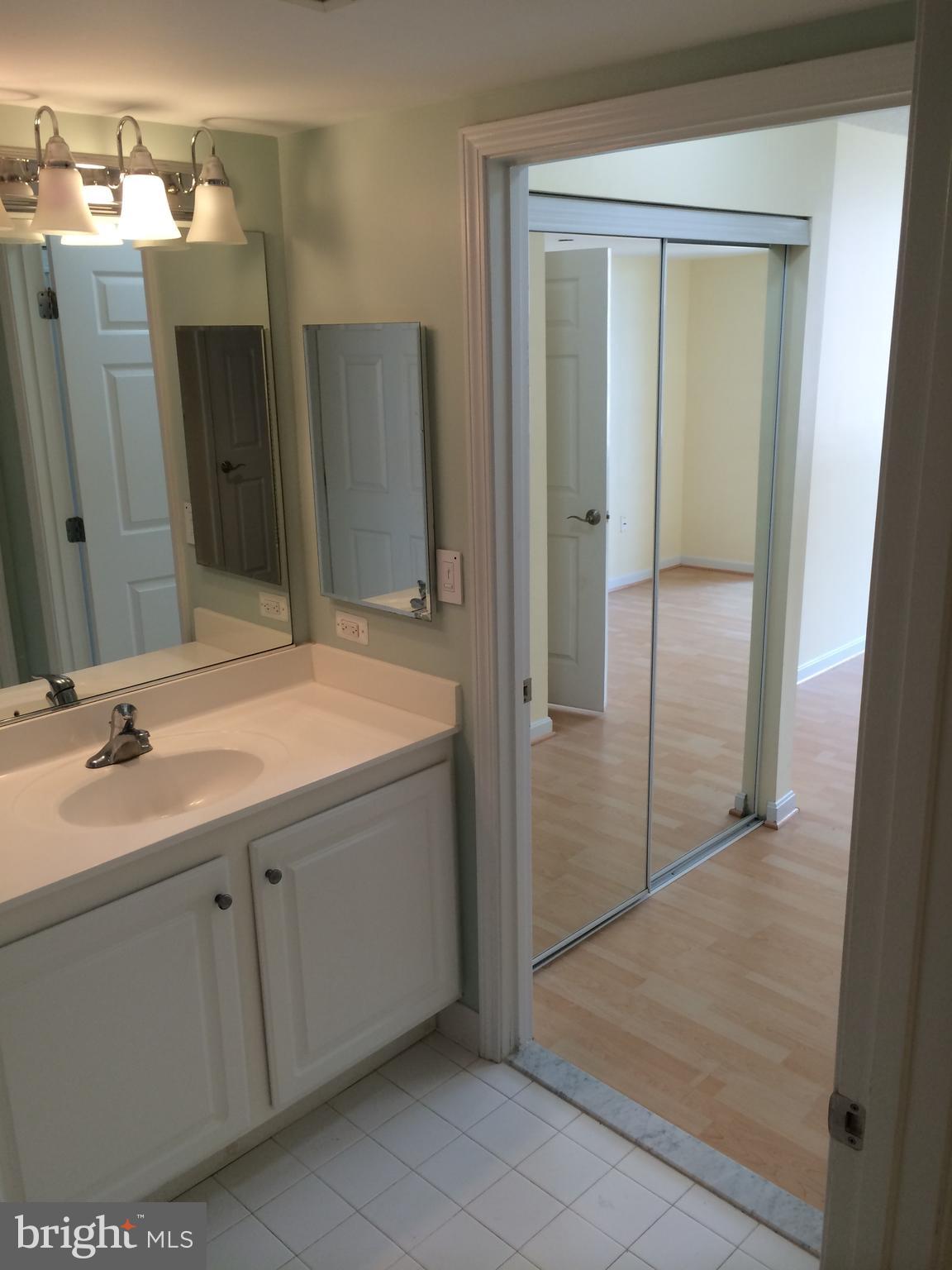 GALLERY AT WHITE FLINT - Residential Lease