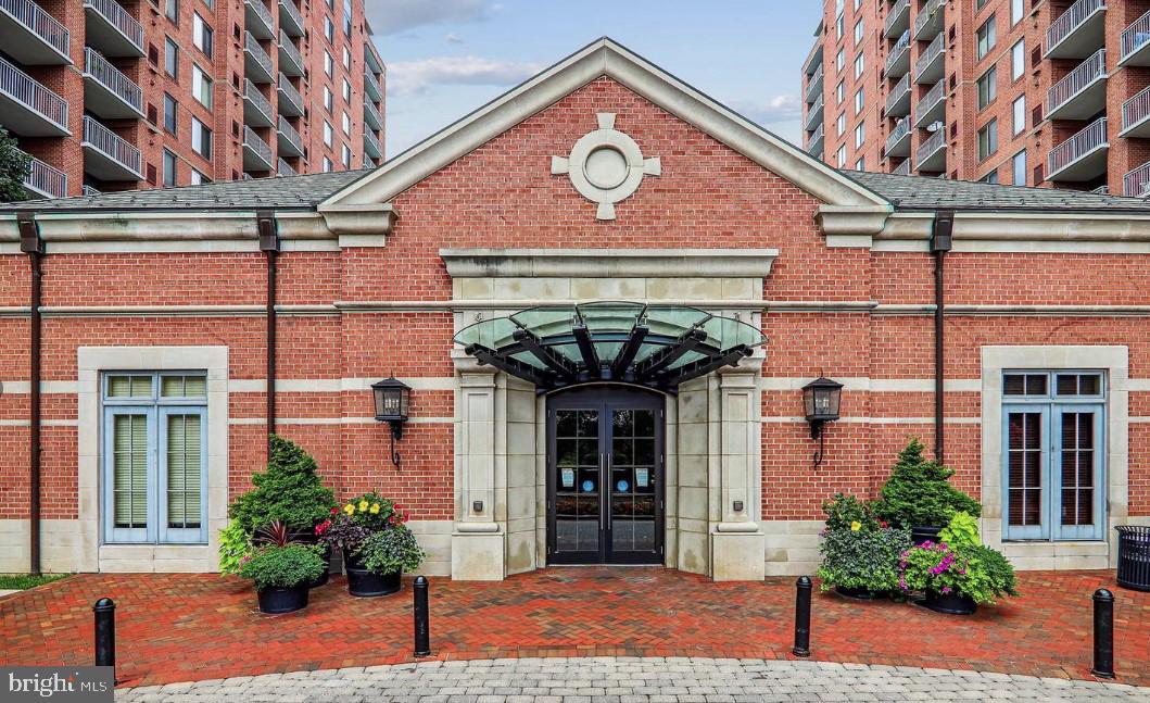 GALLERY AT WHITE FLINT - Residential Lease