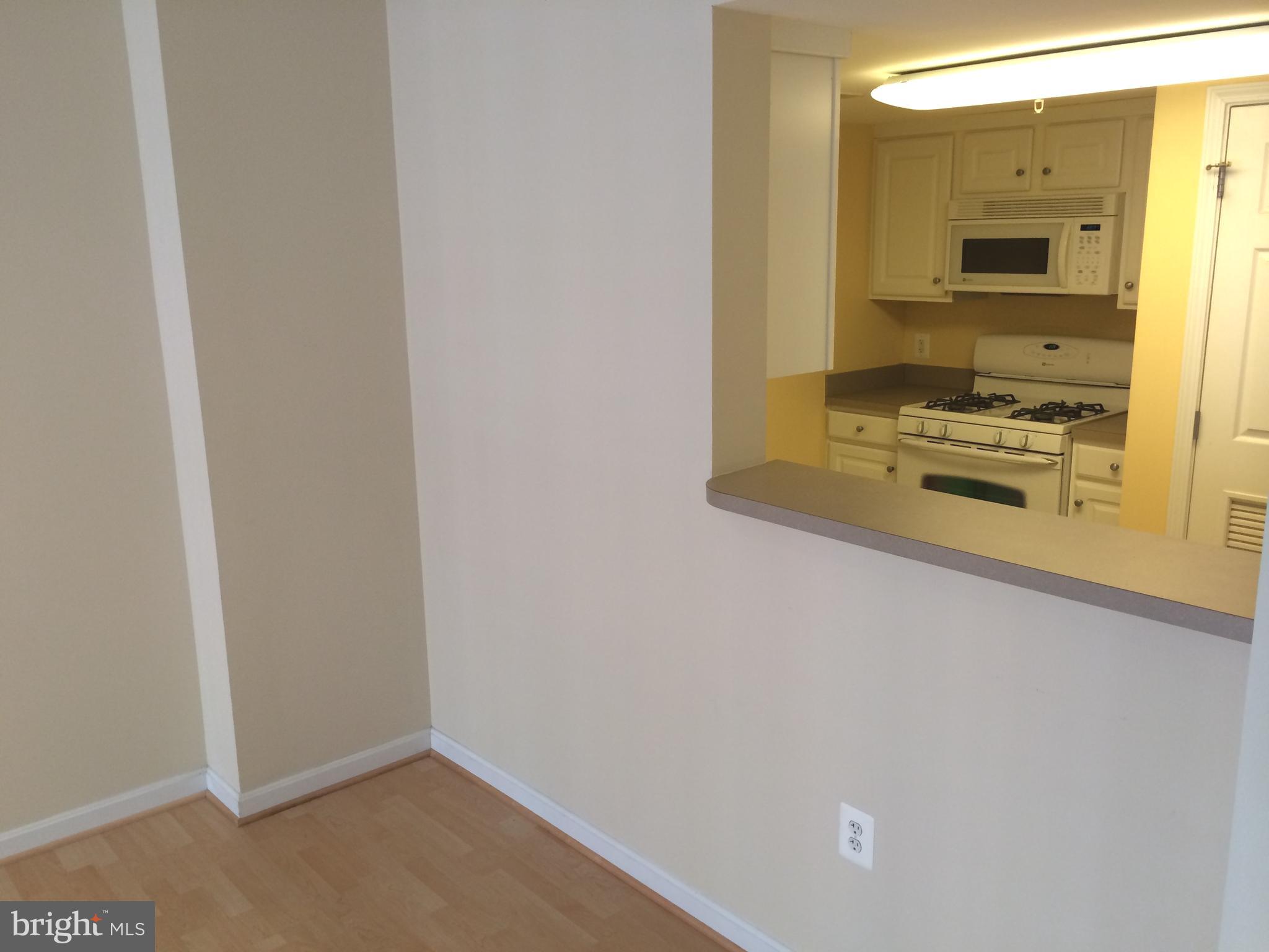 GALLERY AT WHITE FLINT - Residential Lease