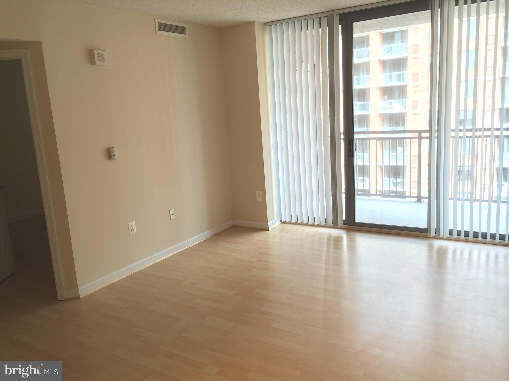 GALLERY AT WHITE FLINT - Residential Lease