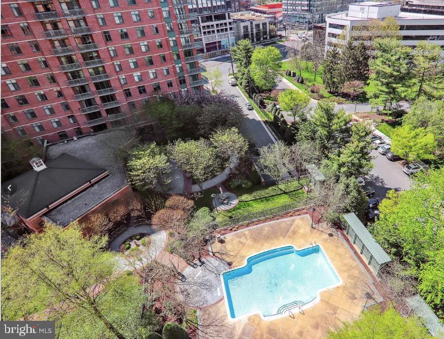 GALLERY AT WHITE FLINT - Residential Lease