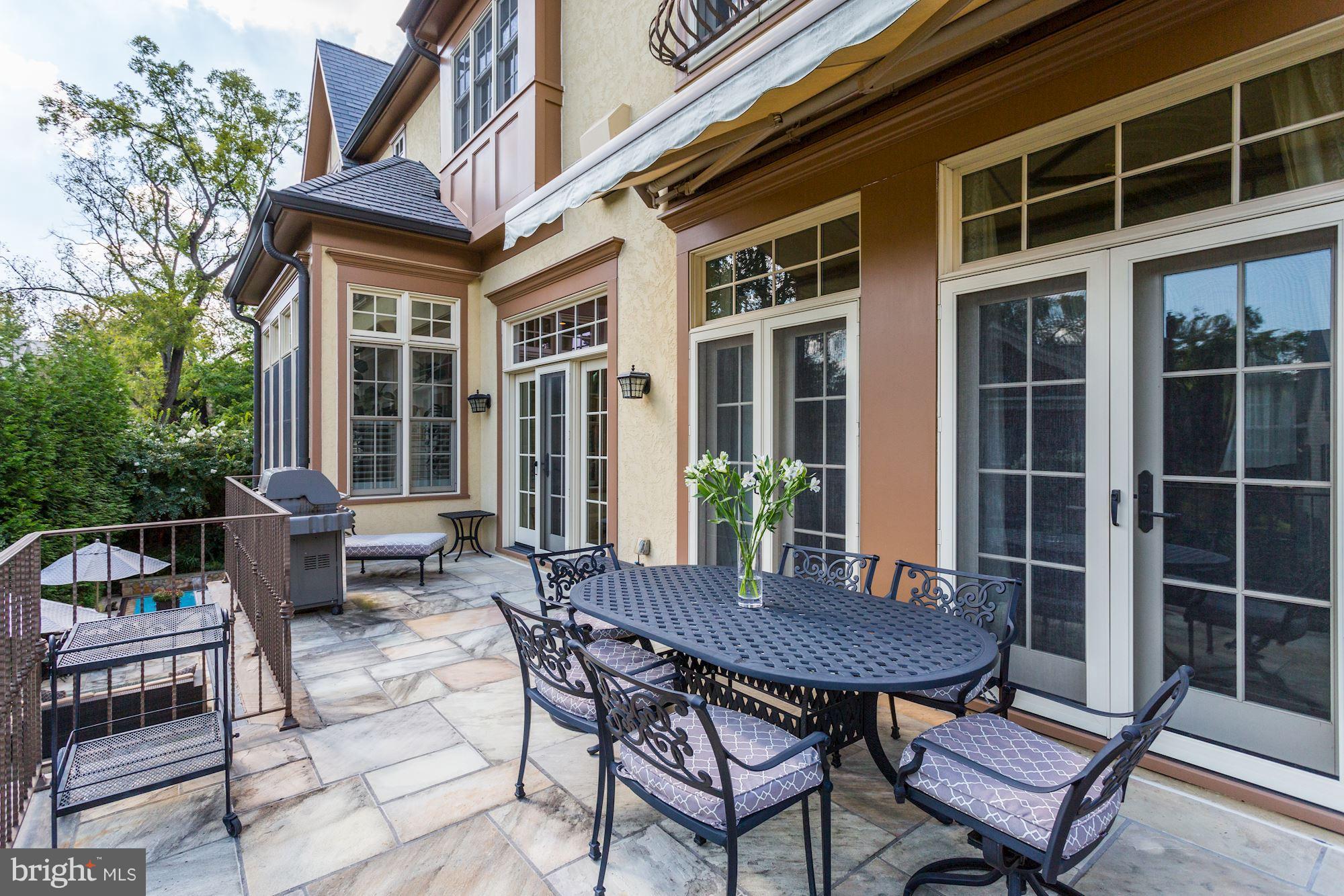 BERKLEY - Residential