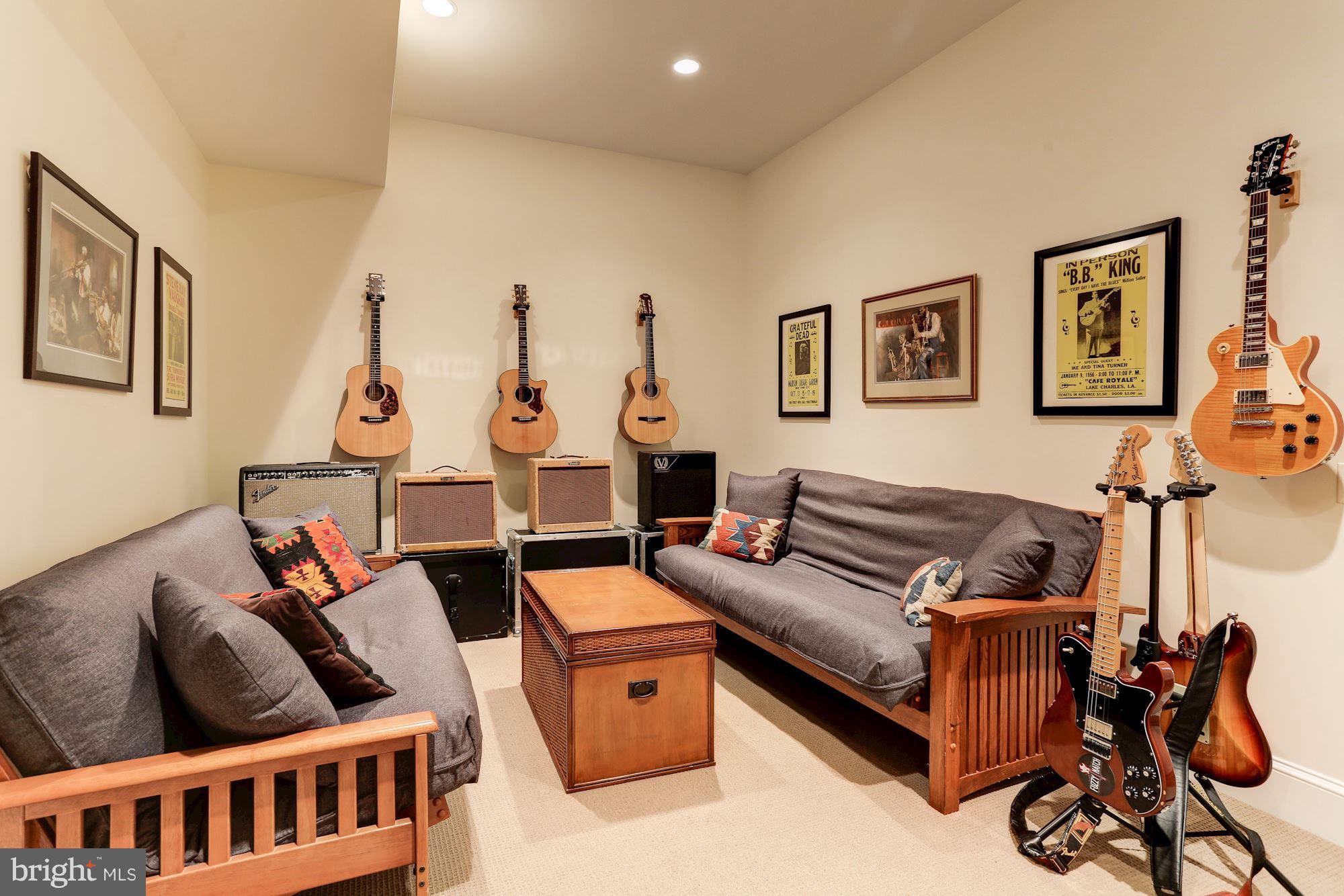 BERKLEY - Residential