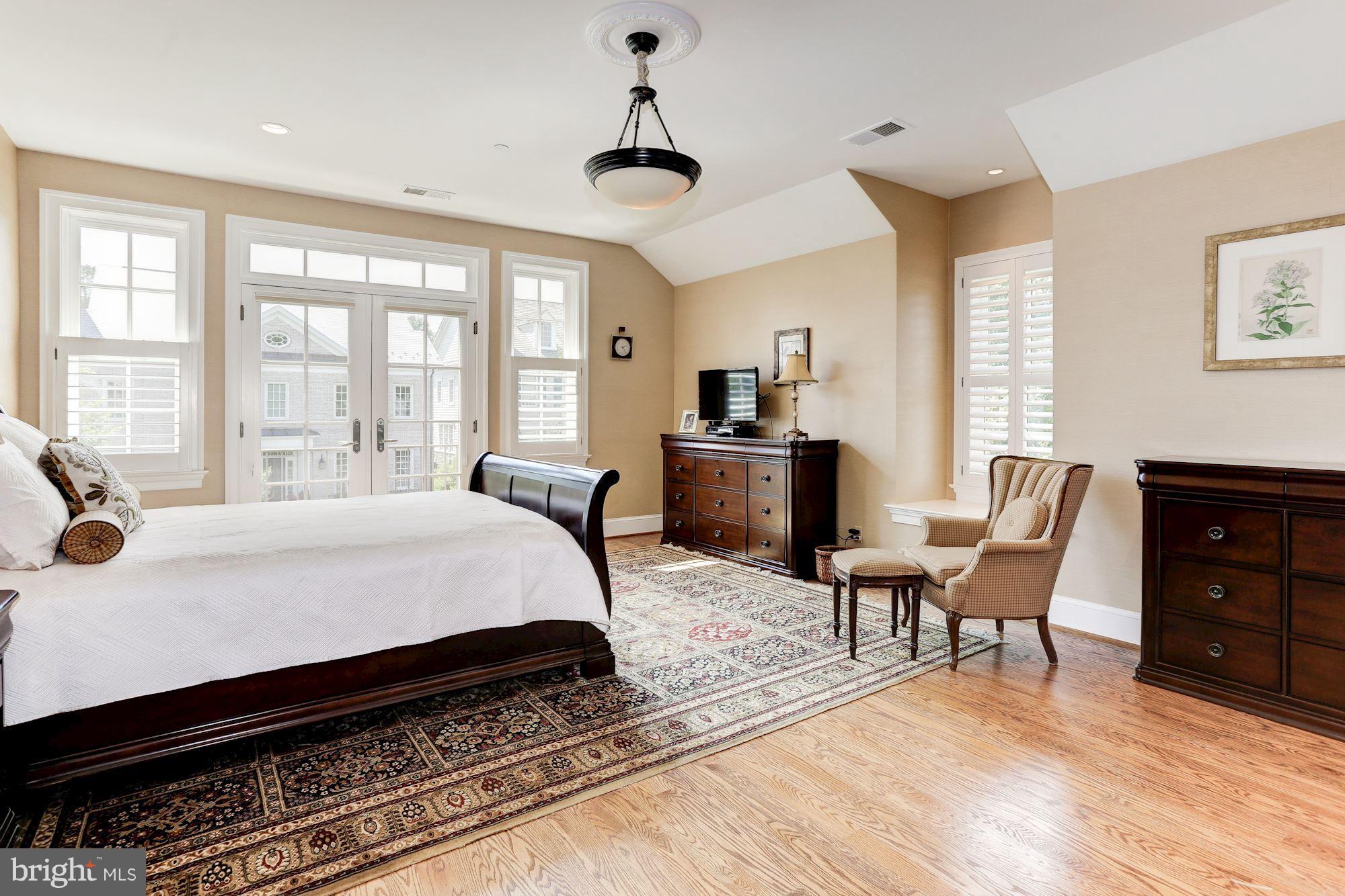 BERKLEY - Residential