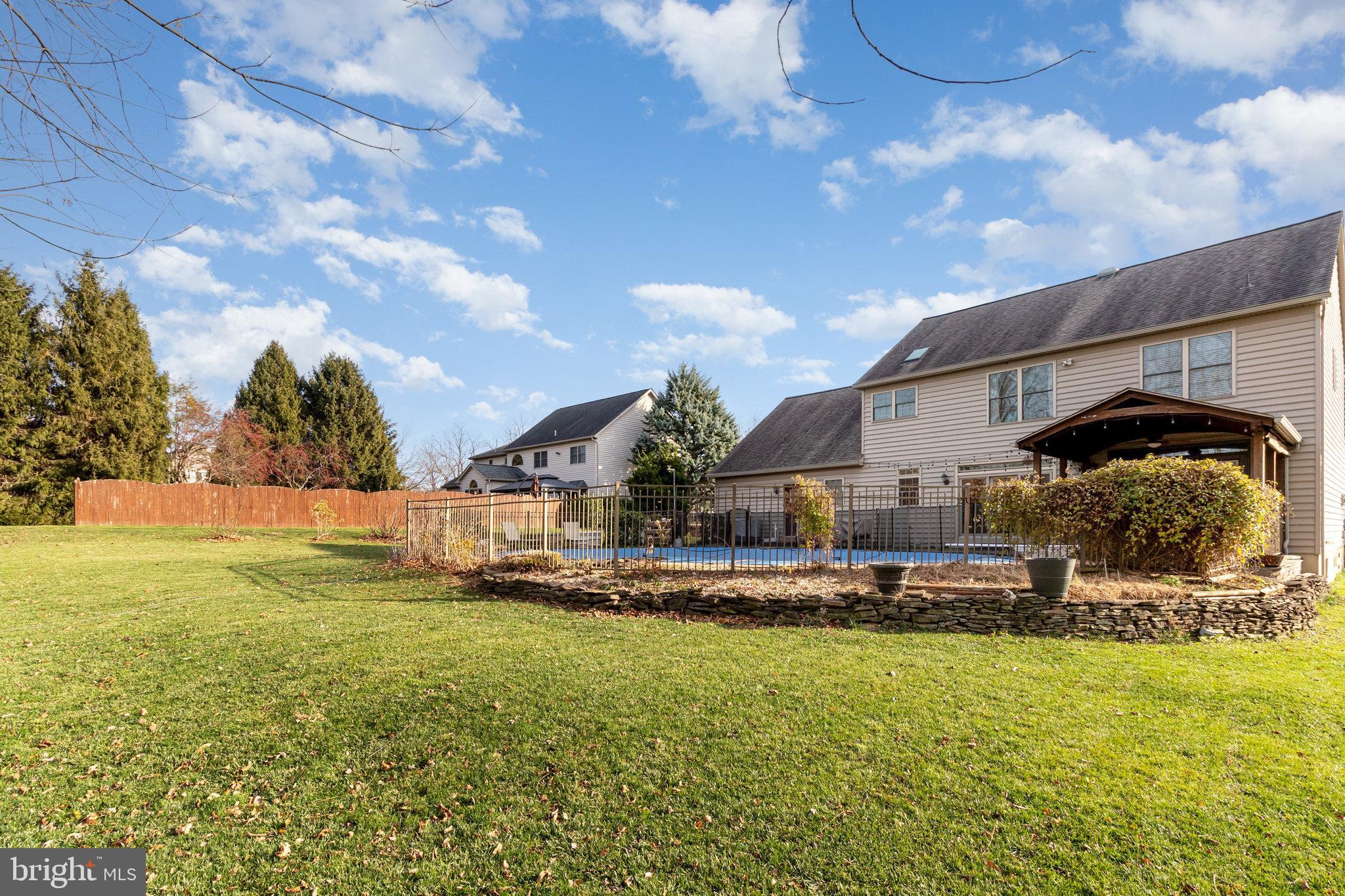 GREEN ACRES ESTATES - Residential