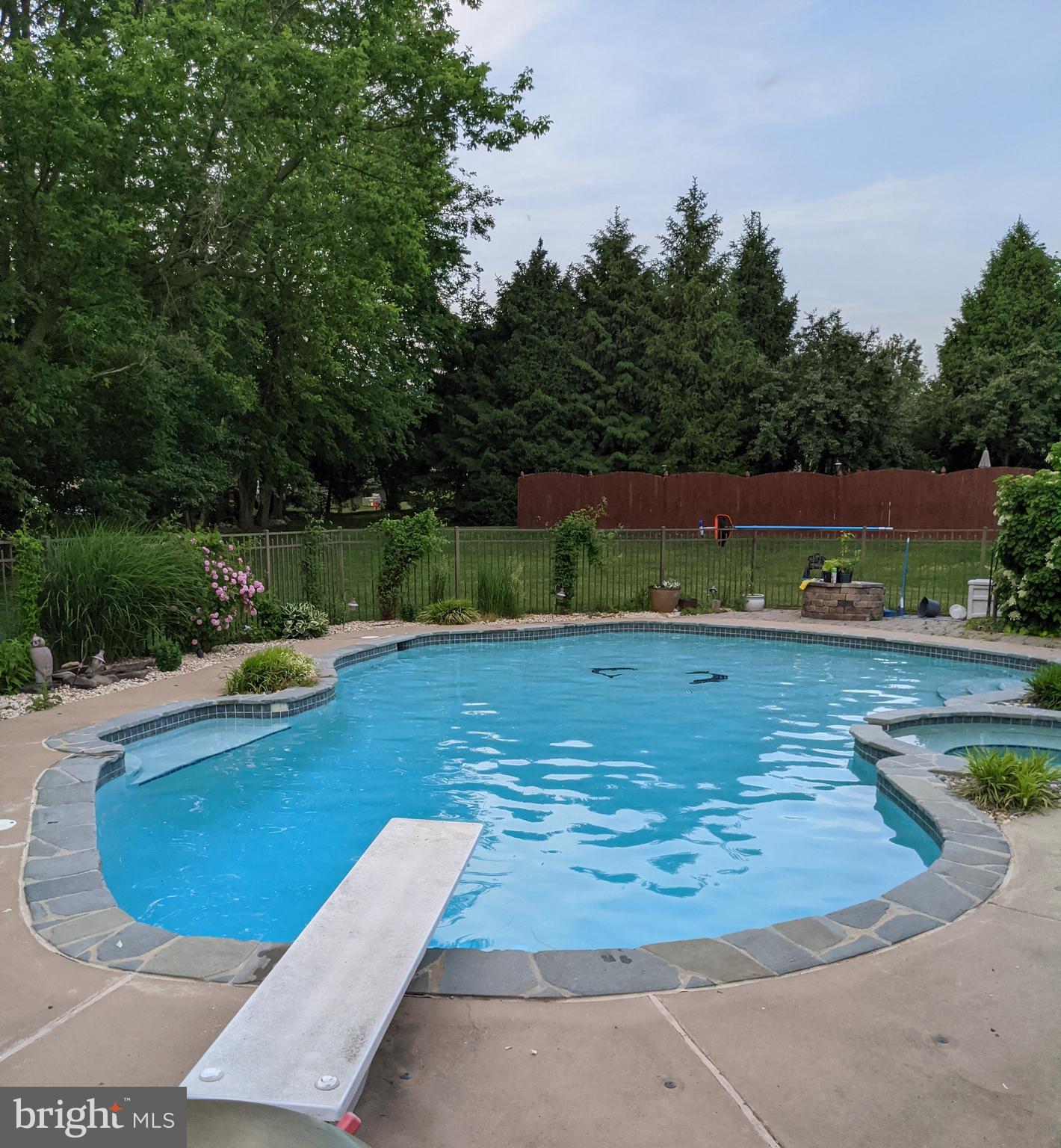 GREEN ACRES ESTATES - Residential