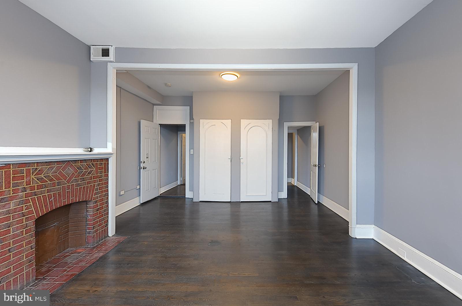 UNION SQUARE - Residential Lease