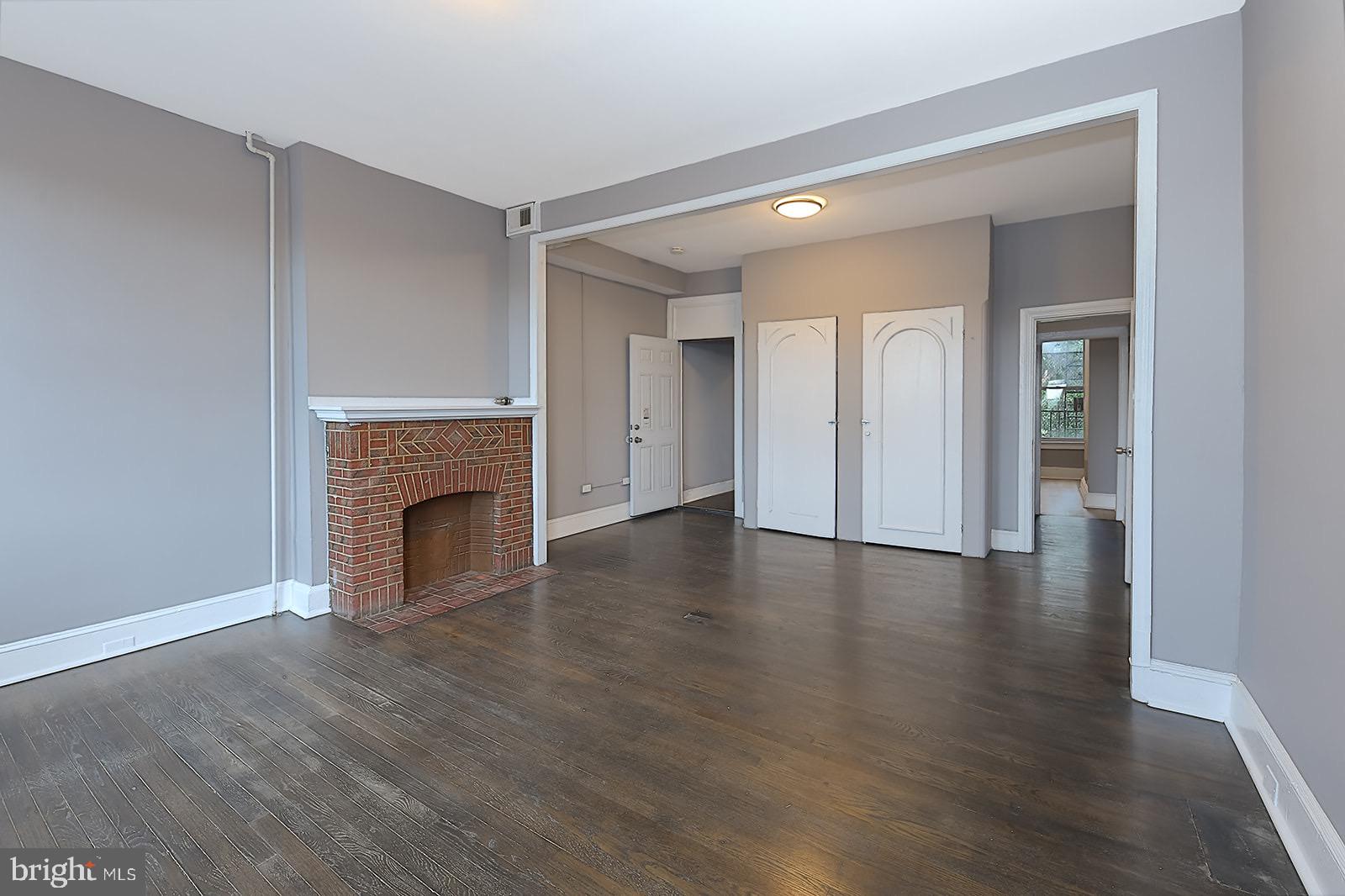 UNION SQUARE - Residential Lease