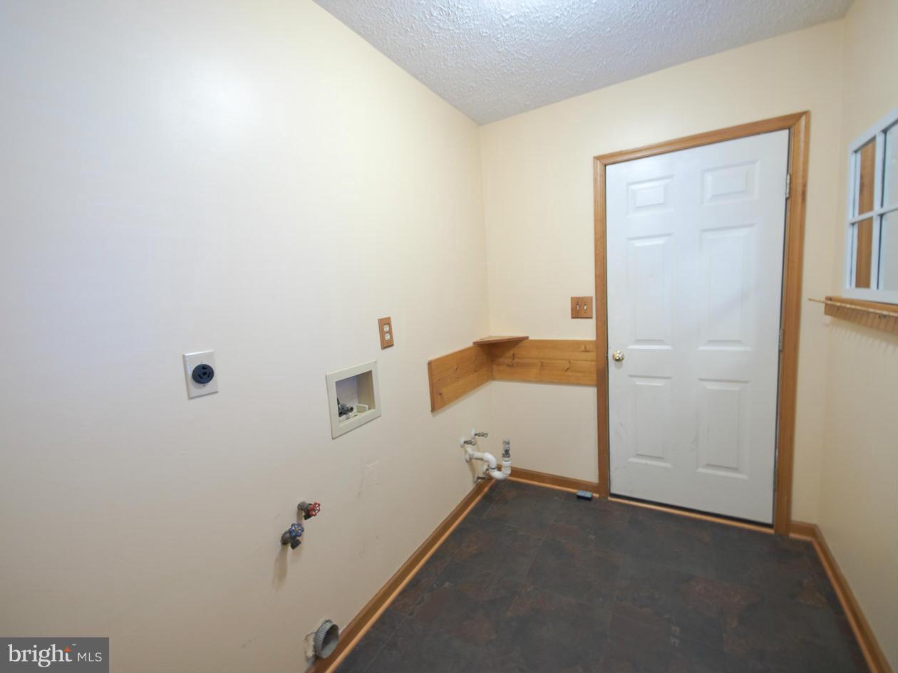 GLEN ECHO HTS - Residential Lease