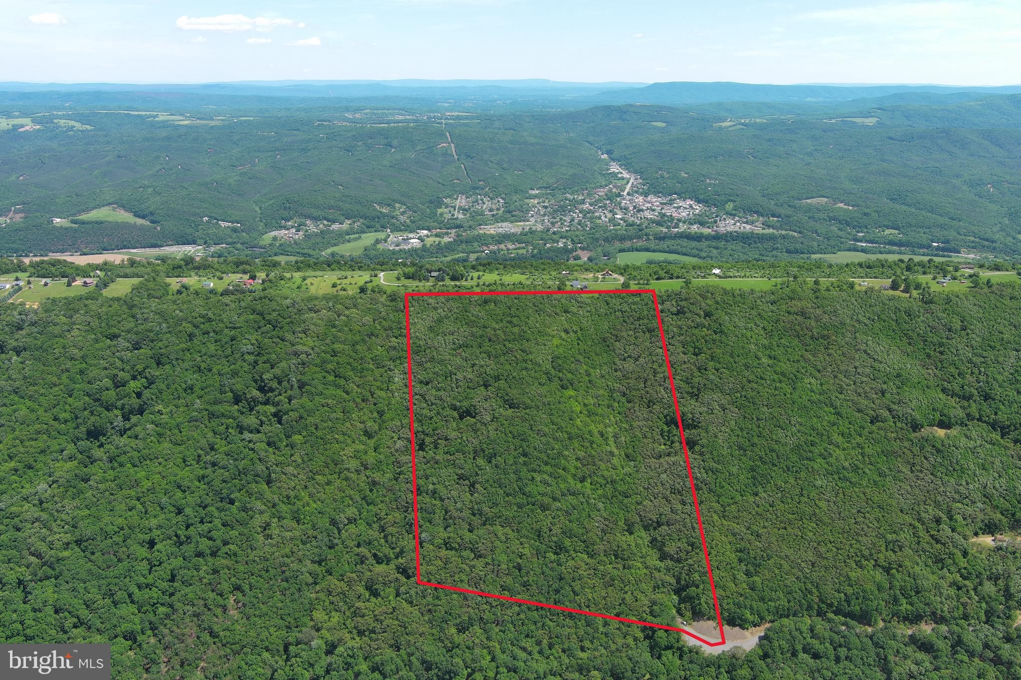 HAMILTON ESTATES - Land