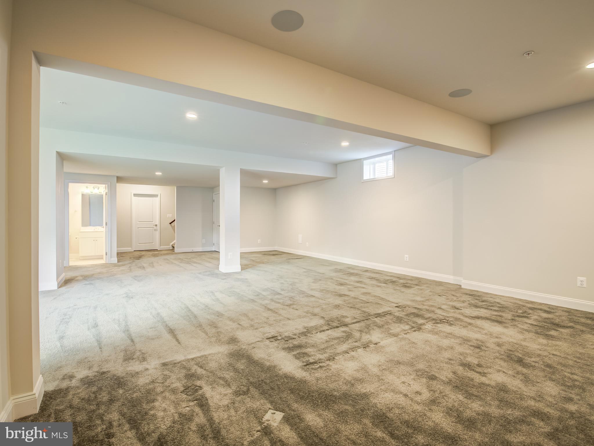 LAUREL RIDGE - Residential Lease