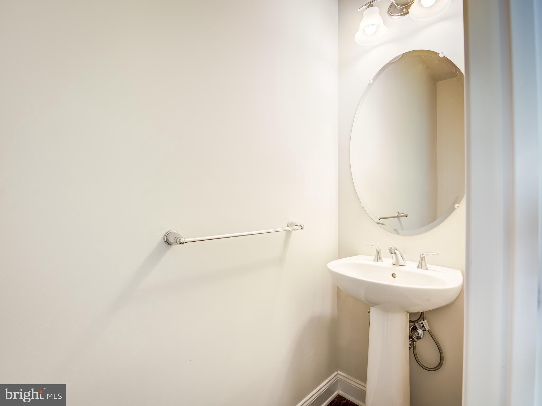 LAUREL RIDGE - Residential Lease