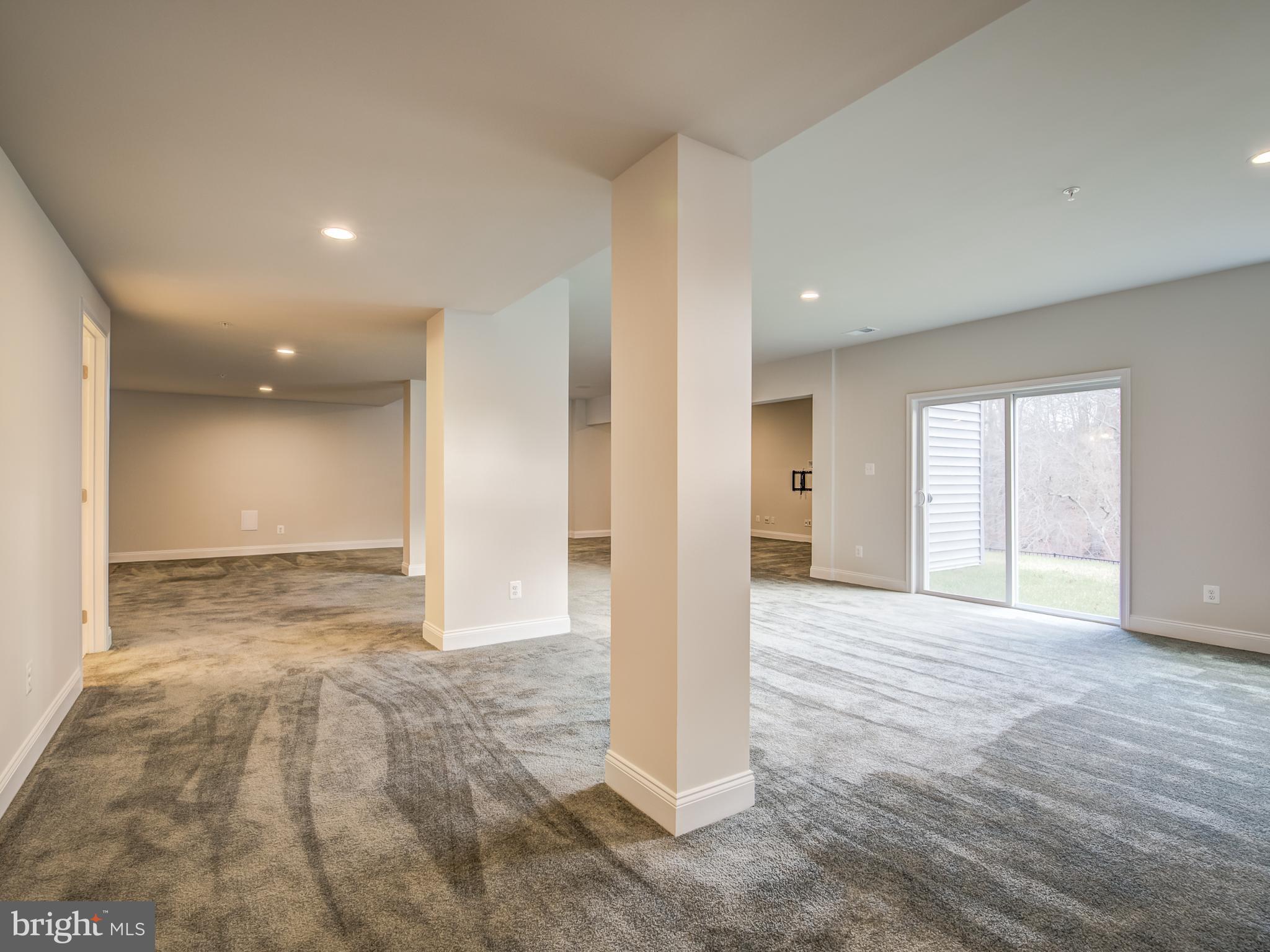 LAUREL RIDGE - Residential Lease