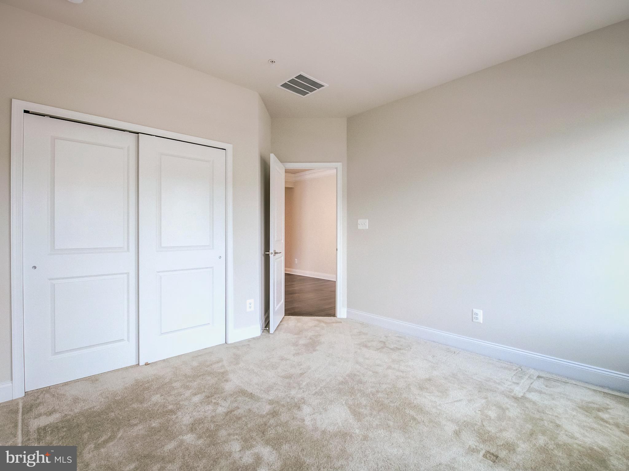 LAUREL RIDGE - Residential Lease