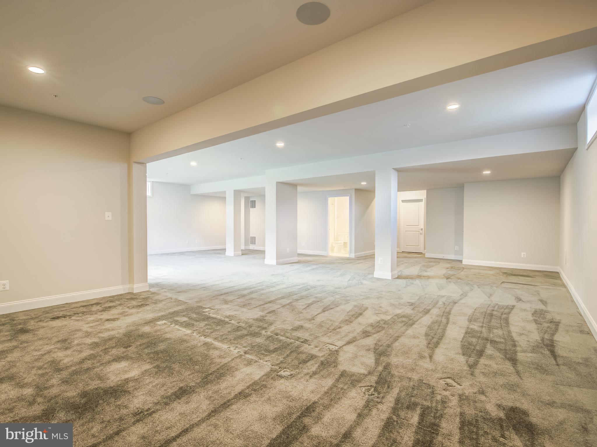 LAUREL RIDGE - Residential Lease