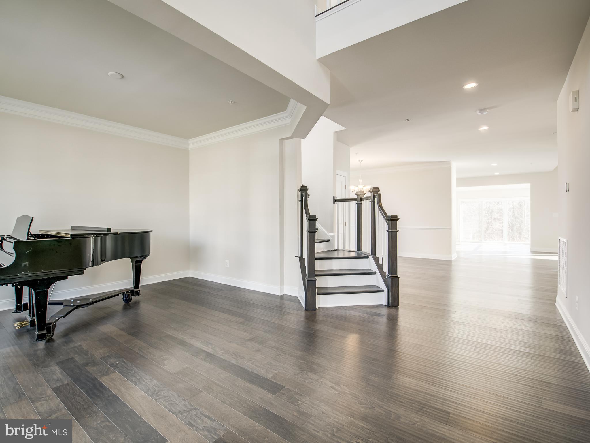 LAUREL RIDGE - Residential Lease