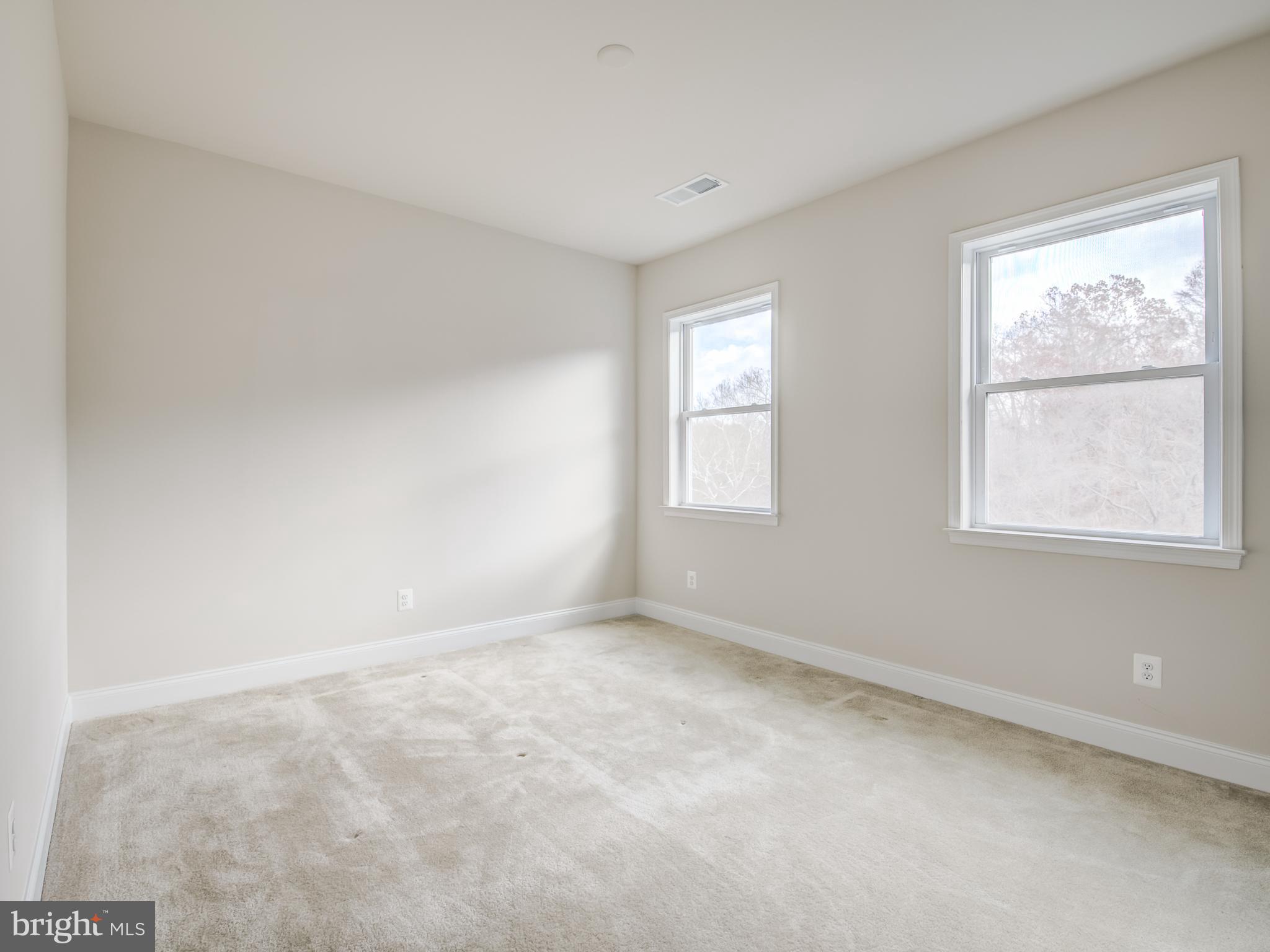 LAUREL RIDGE - Residential Lease