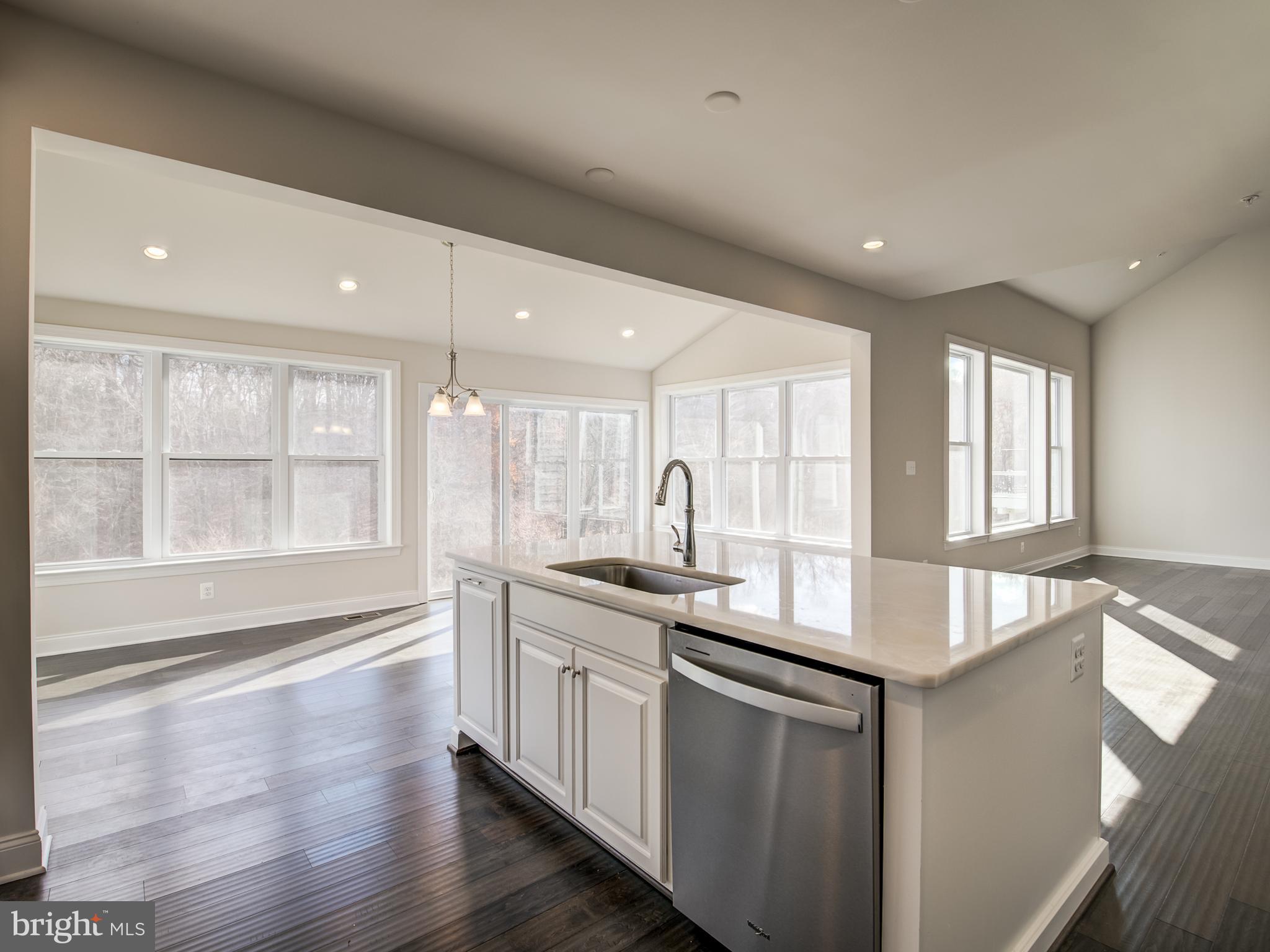 LAUREL RIDGE - Residential Lease