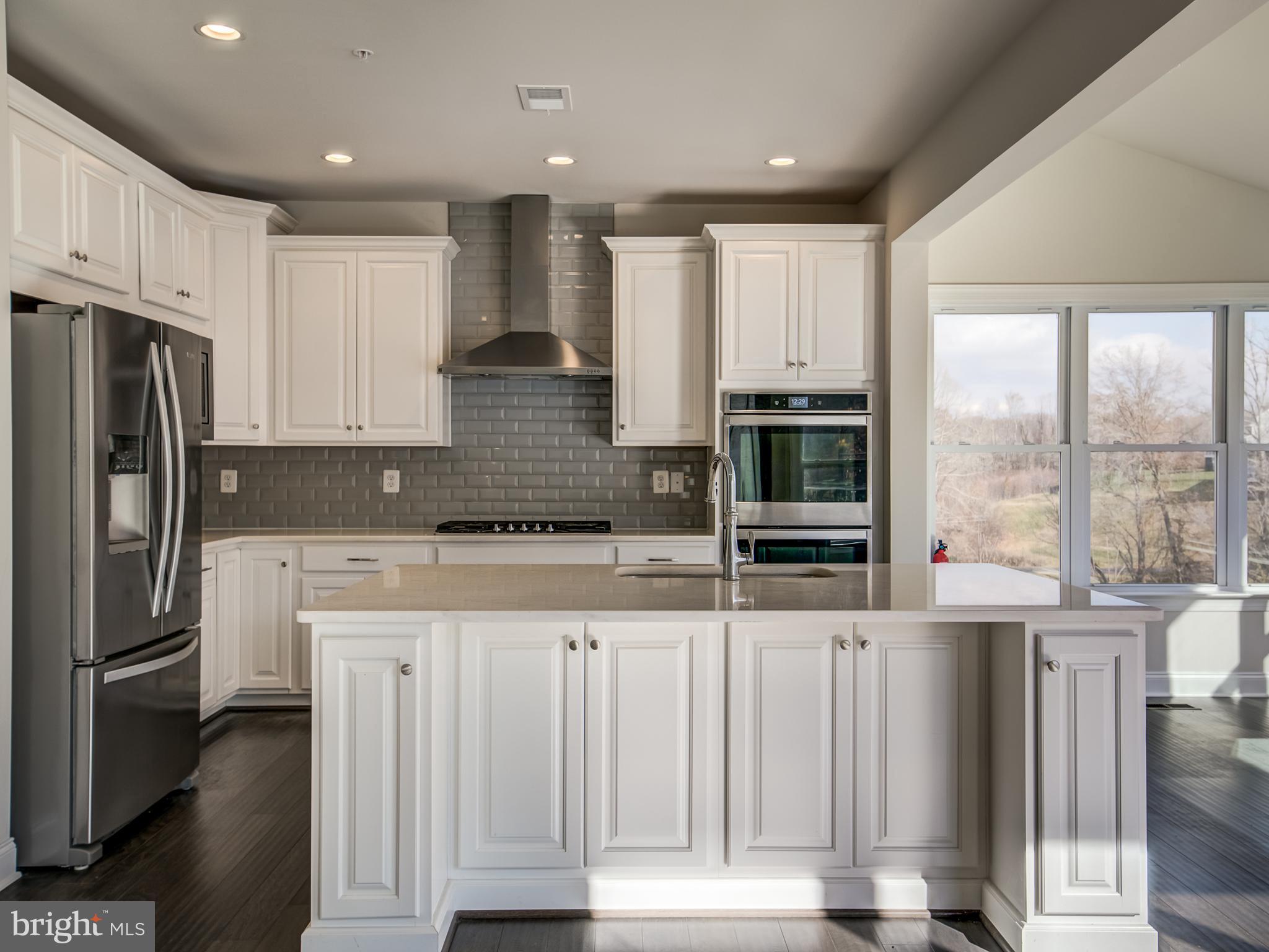 LAUREL RIDGE - Residential Lease