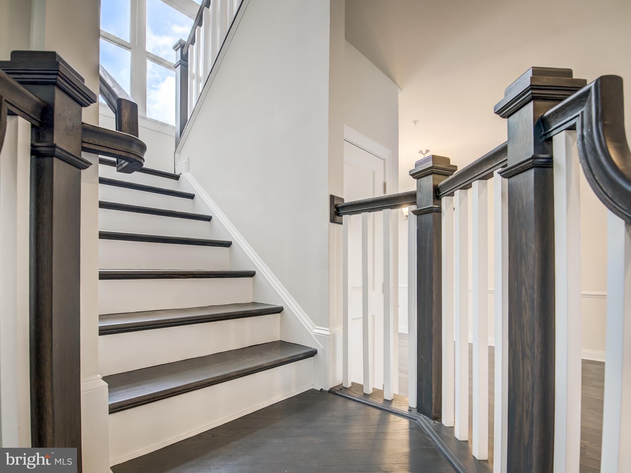 LAUREL RIDGE - Residential Lease