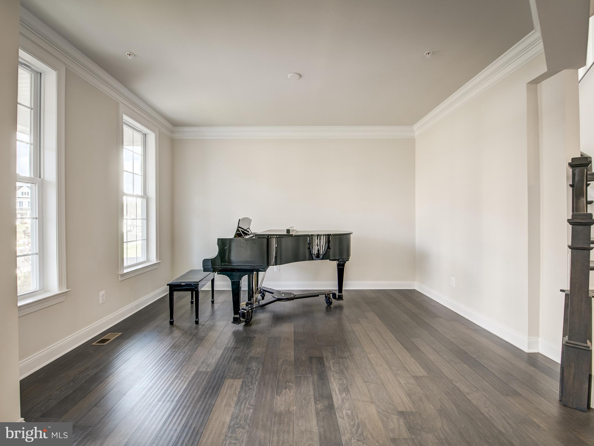 LAUREL RIDGE - Residential Lease