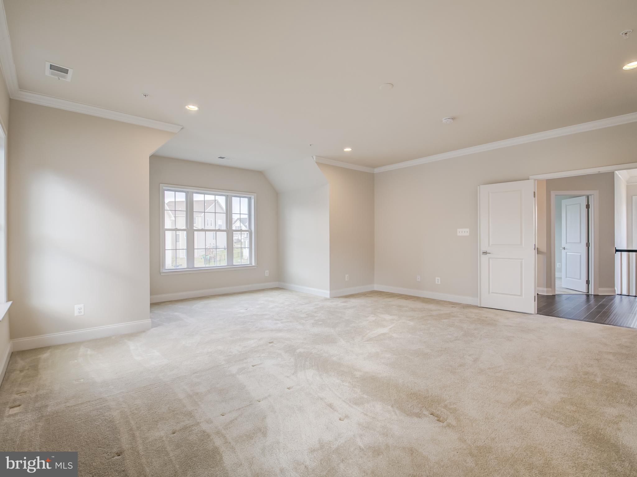 LAUREL RIDGE - Residential Lease