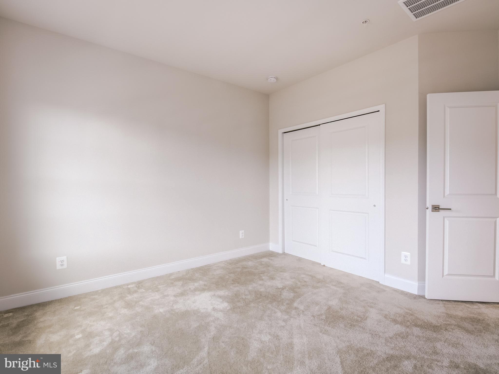 LAUREL RIDGE - Residential Lease