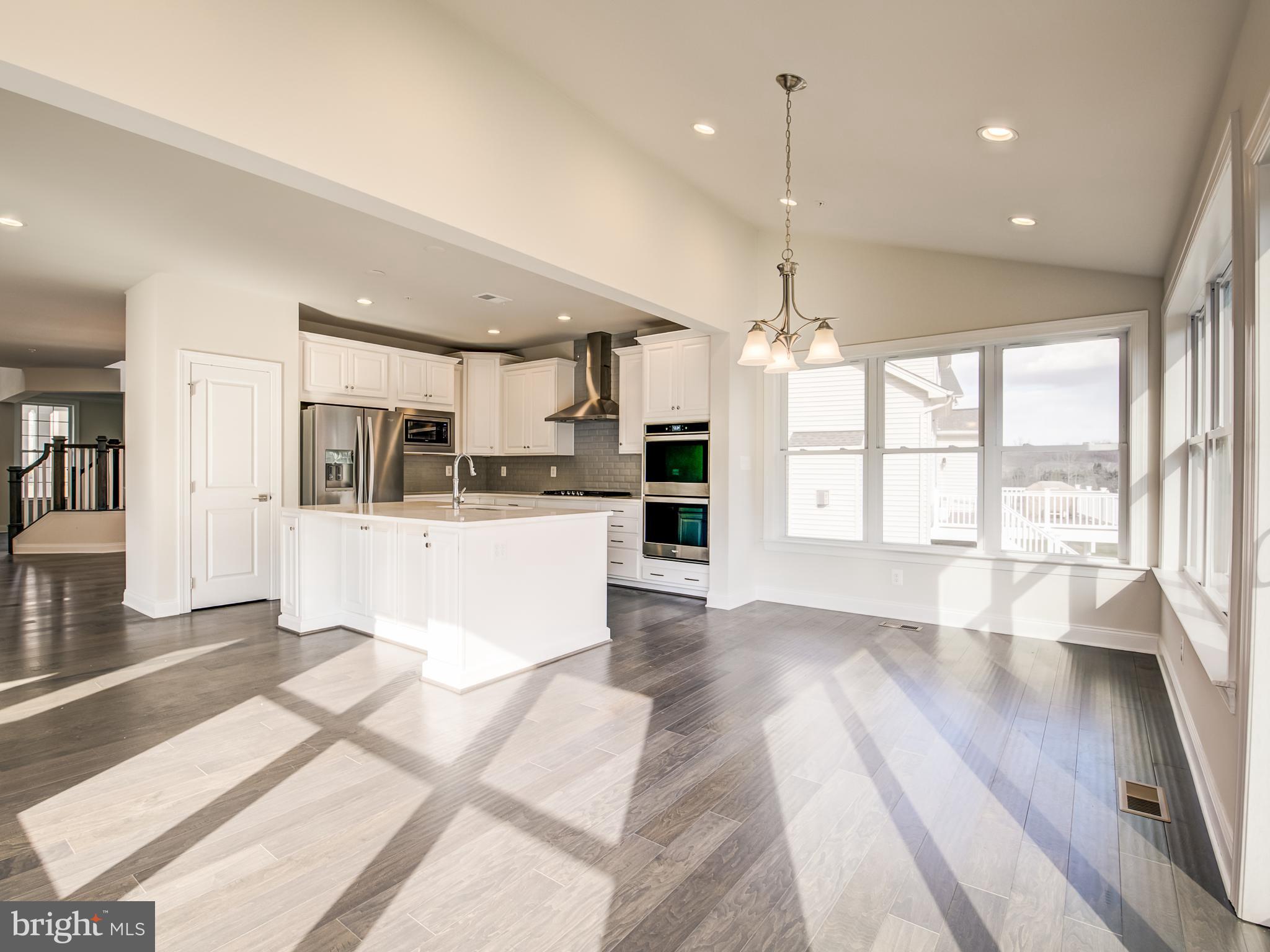 LAUREL RIDGE - Residential Lease