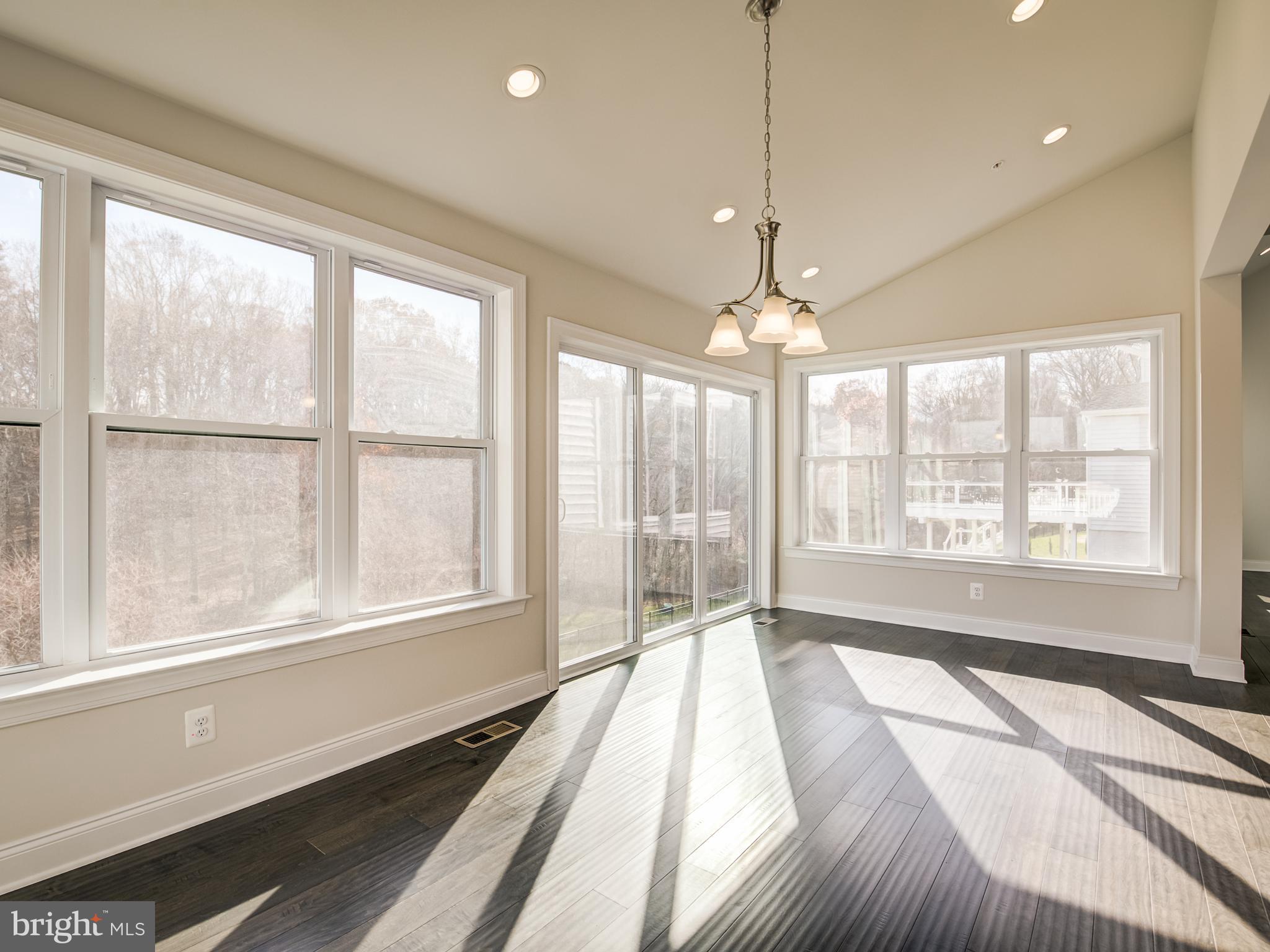 LAUREL RIDGE - Residential Lease