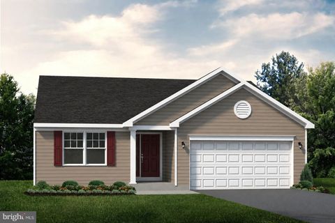 Homes For Sale - 405 Bronwyn Lane Ln<br/> SHIPPENSBURG, PA 17257