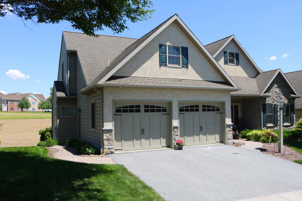 Photo of 848 Cambridge Drive, MANHEIM, PA 17545 (MLS # PALA2089604)