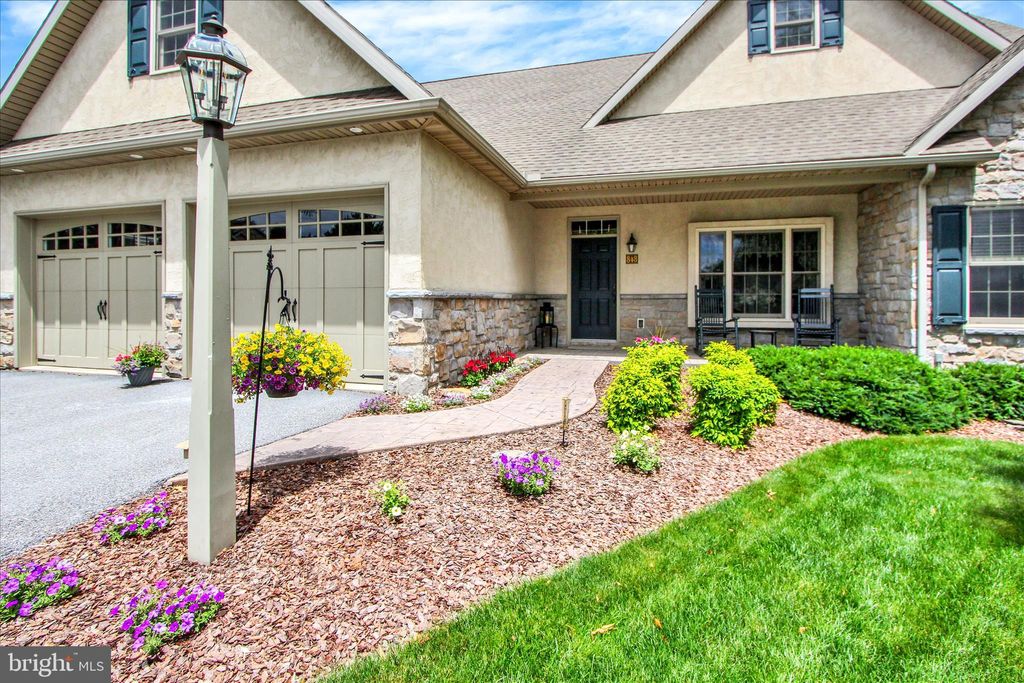 Photo of 848 Cambridge Drive, MANHEIM, PA 17545 (MLS # PALA2089604)