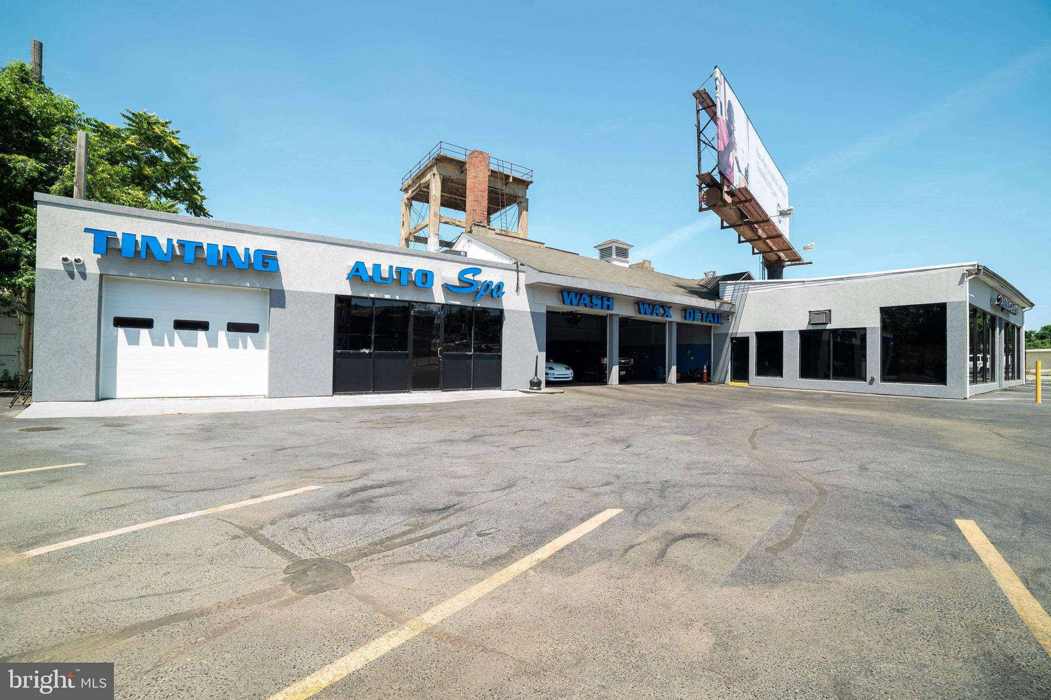 BROADWAY EAST - Commercial Sale