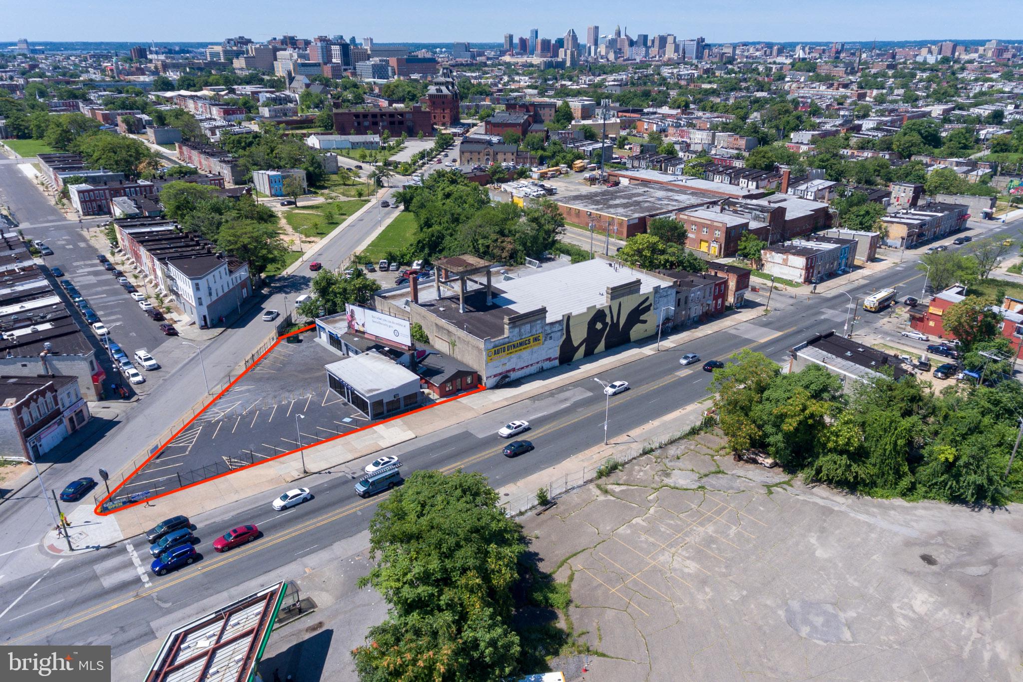 BROADWAY EAST - Commercial Sale