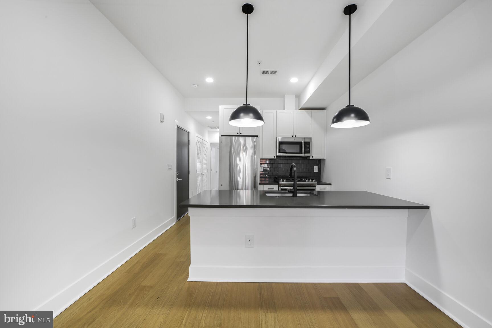11 15TH STREET NE 3