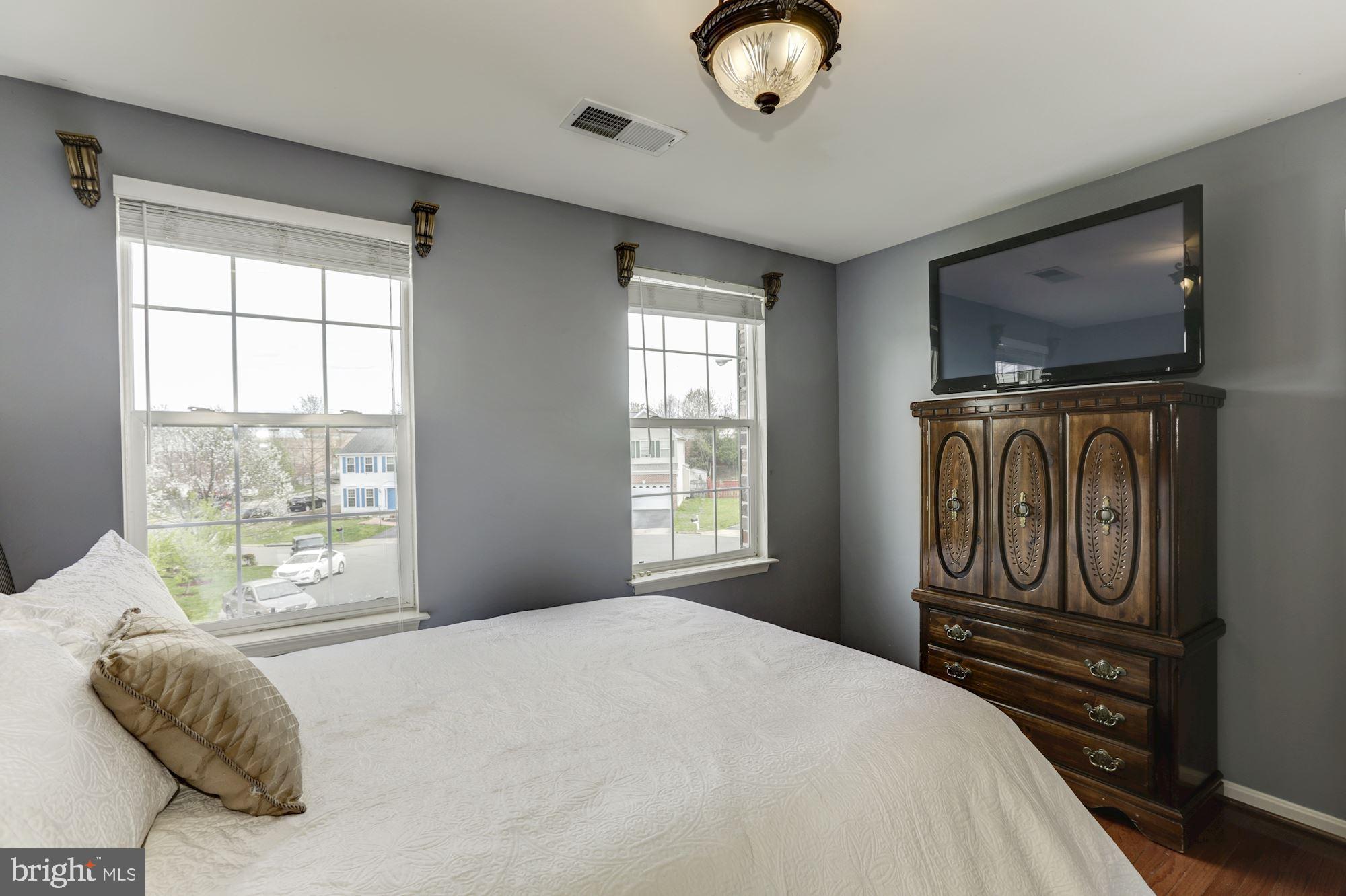 MADISON FARM - Residential