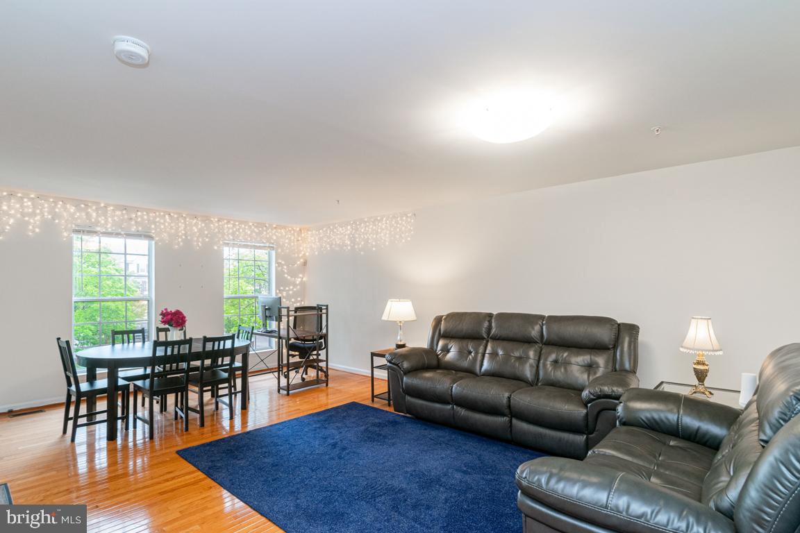 VILLAGE OF LONG REACH - Residential Lease