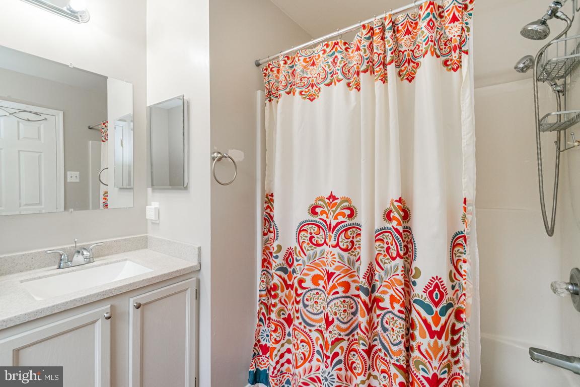 VILLAGE OF LONG REACH - Residential Lease