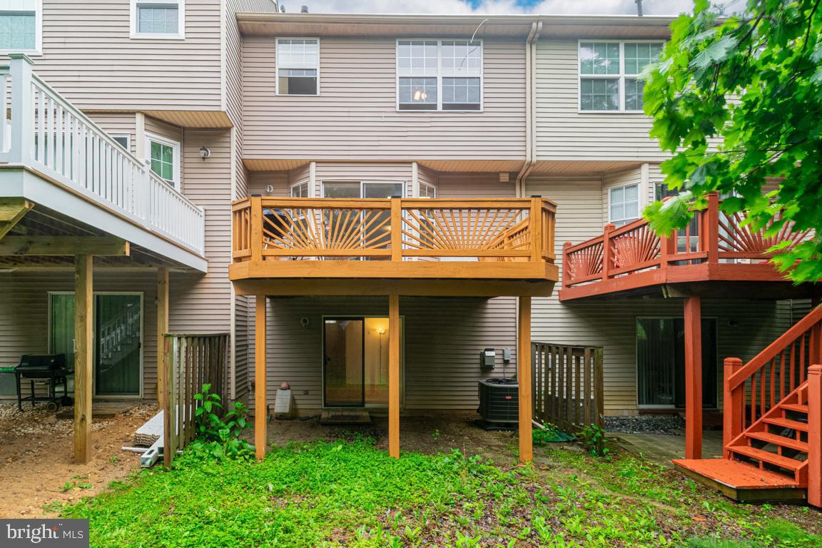 VILLAGE OF LONG REACH - Residential Lease