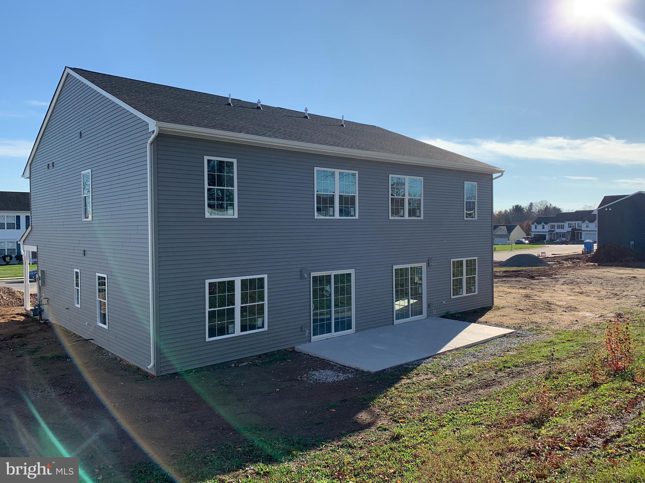 CREEKSIDE VILLAGE - Residential