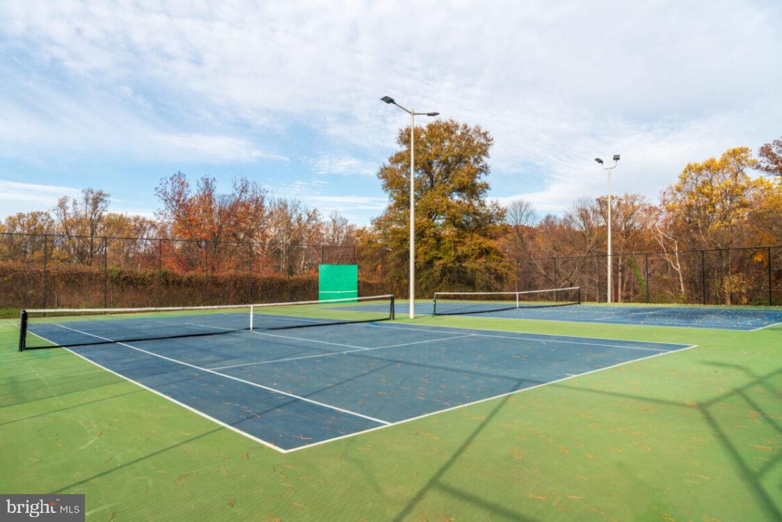 HILLANDALE - Residential