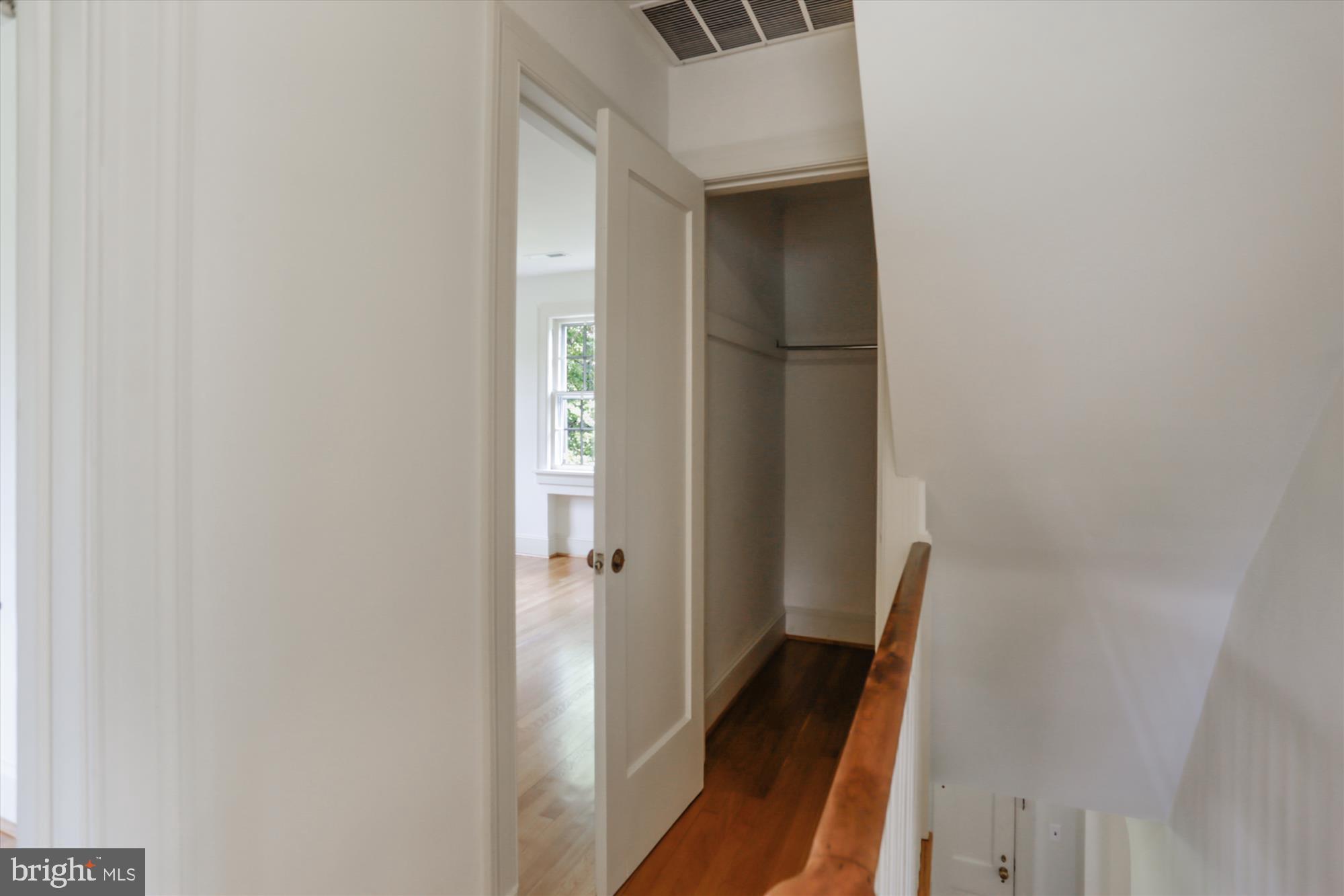 HILLANDALE - Residential