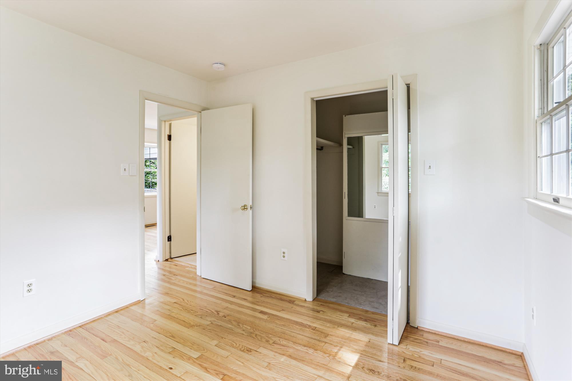 HILLANDALE - Residential