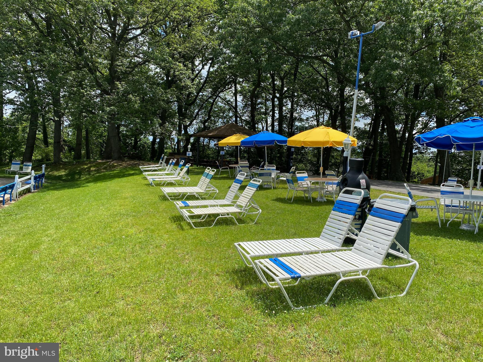 HILLANDALE - Residential