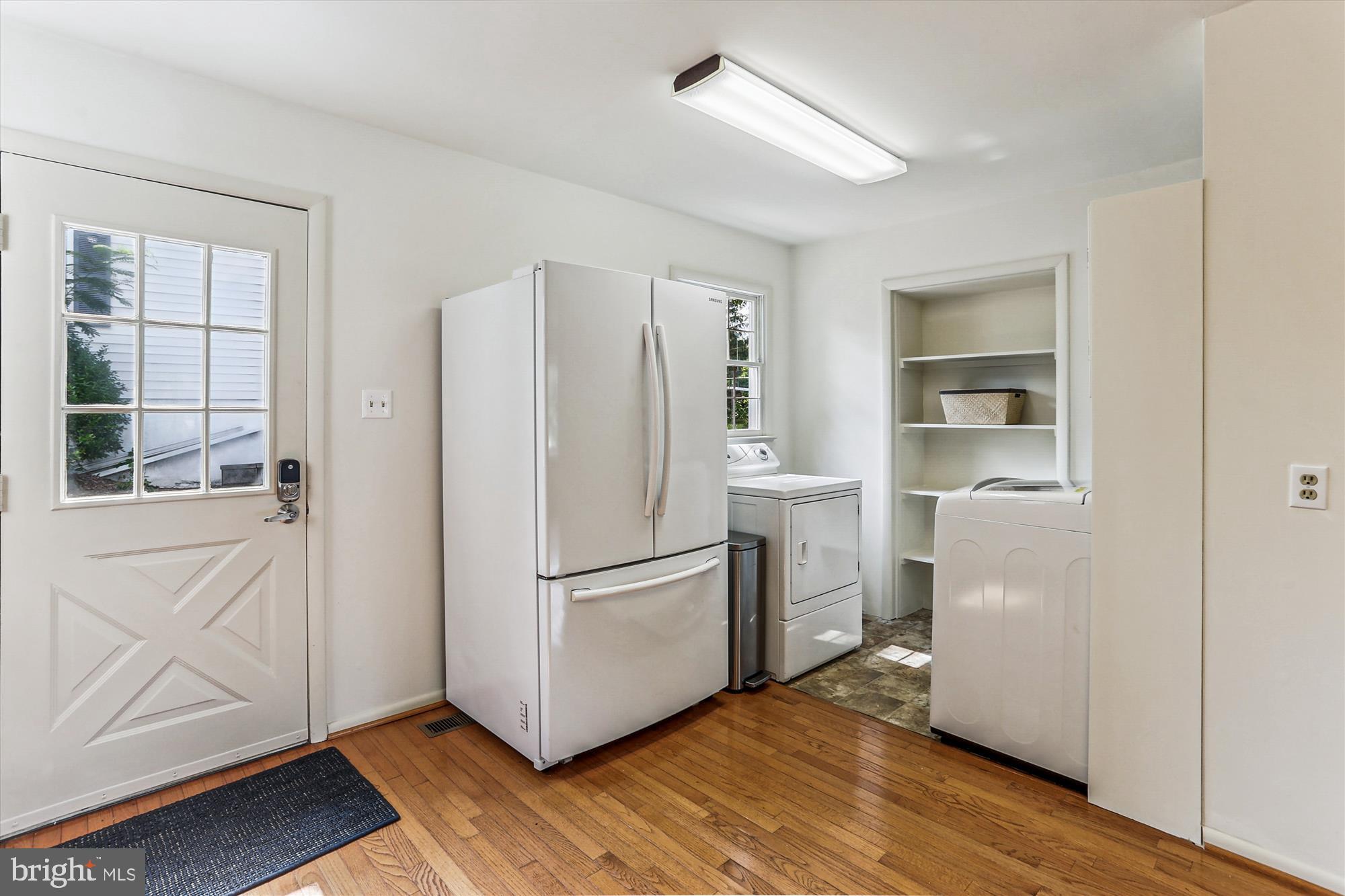 HILLANDALE - Residential